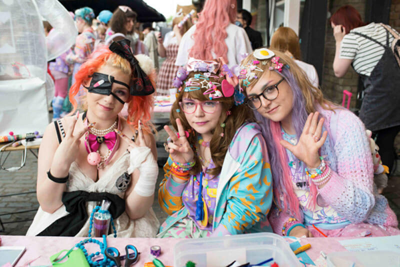 Three girls attending Hyper Japan