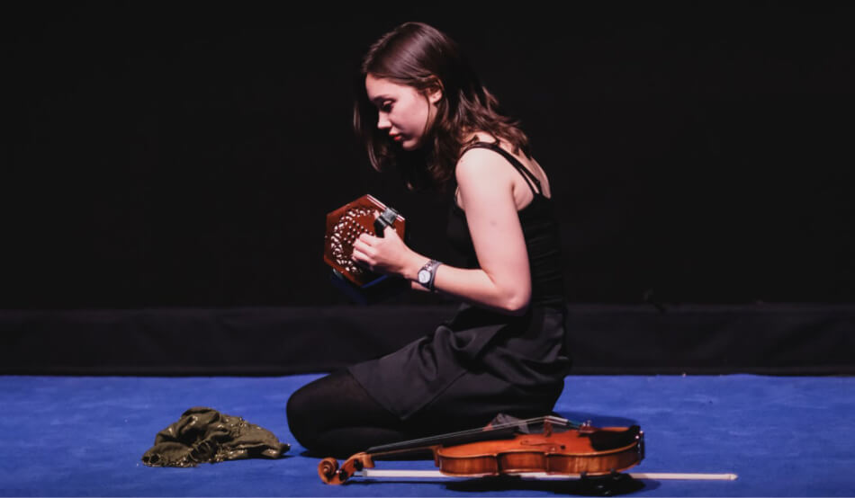 Violinist Alice Beadle
